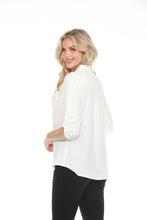 Load image into Gallery viewer, Tango Mango Blouse T6882-01 Cream
